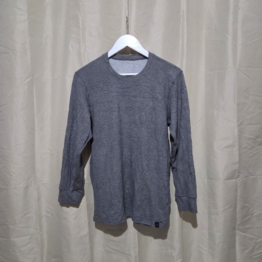 UNIQLO MEN HEATTECH ULTRAWARM (Category: Coats, Jackets and Outerwear) located in Santiago. Submitted by fromboxes (Listing ID 1458503225, Image 1). Description: Like new Ships thru J&T Isabela North Luzon Shipping Nationwide No rush shipping 😊😊.