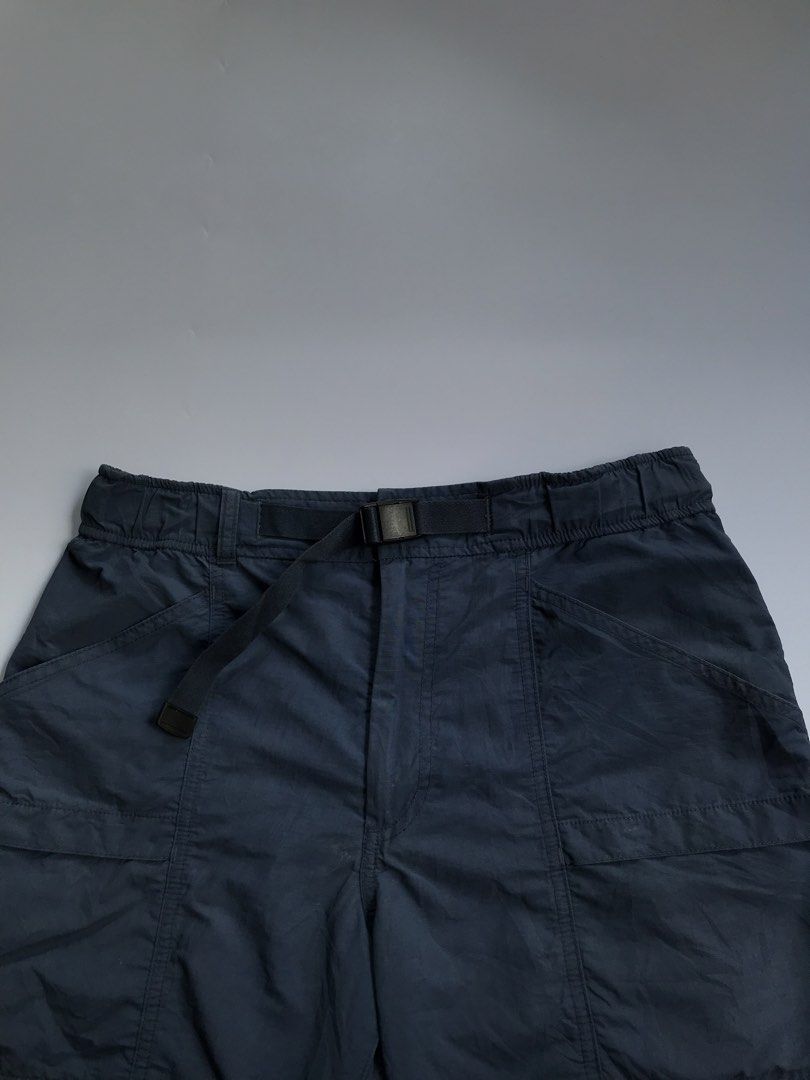 UNIQLO UTILITY SHORT (Category: Shorts) located in Aurora. Submitted by thrillthriftfinds123 (Listing ID 1458599380, Image 2). Description: UNIQLO UTILITY SHORT SIZE SMALL ON TAG BEST FIT MEDIUM NO ISSUE GOOD CONDITION NEED WASH 9.5 COLOR RATE .