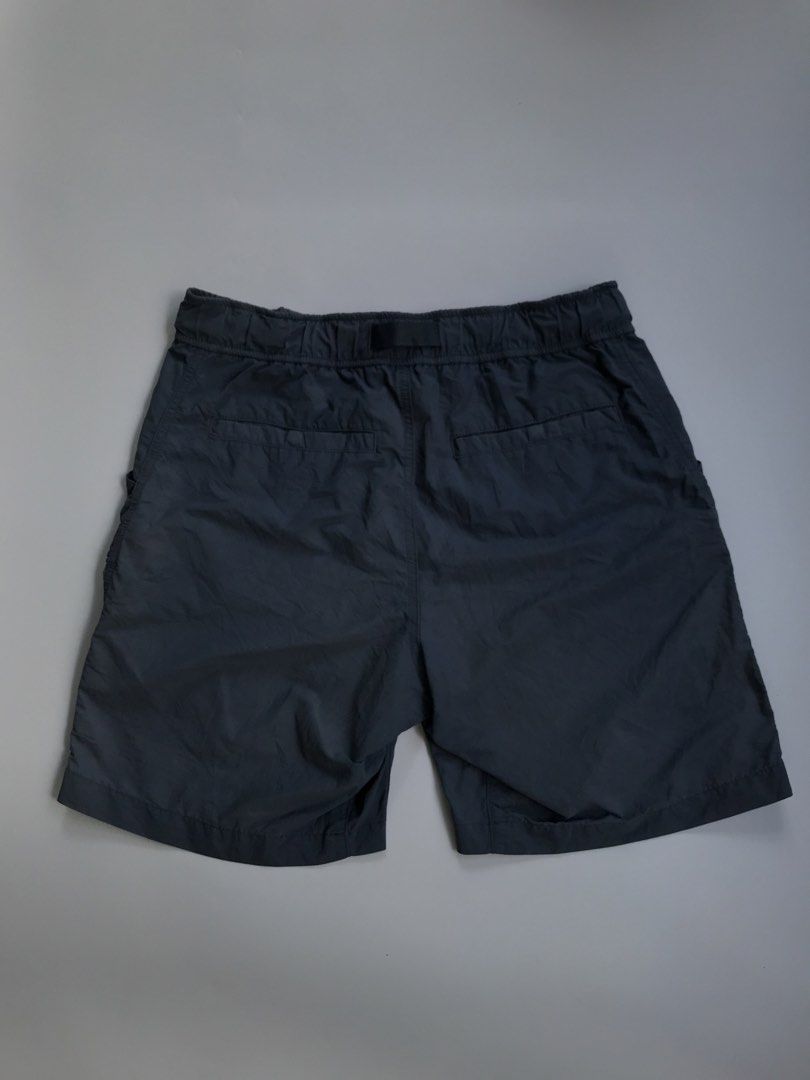 UNIQLO UTILITY SHORT (Category: Shorts) located in Aurora. Submitted by thrillthriftfinds123 (Listing ID 1458599380, Image 3). Description: UNIQLO UTILITY SHORT SIZE SMALL ON TAG BEST FIT MEDIUM NO ISSUE GOOD CONDITION NEED WASH 9.5 COLOR RATE .