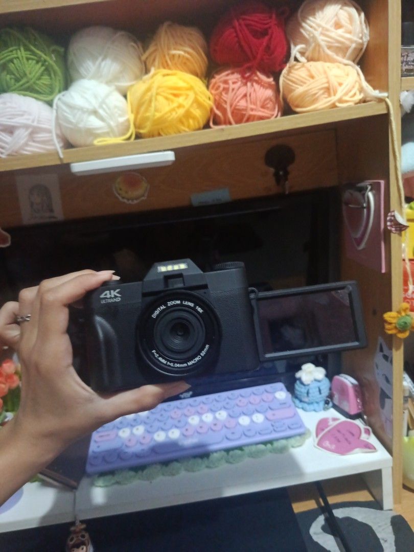 Untested Camera for display (Category: Cameras) located in Muntinlupa City. Submitted by dear.kyl (Listing ID 1458628136, Image 3). Description: JNT or Lalamove Muntinlupa City .