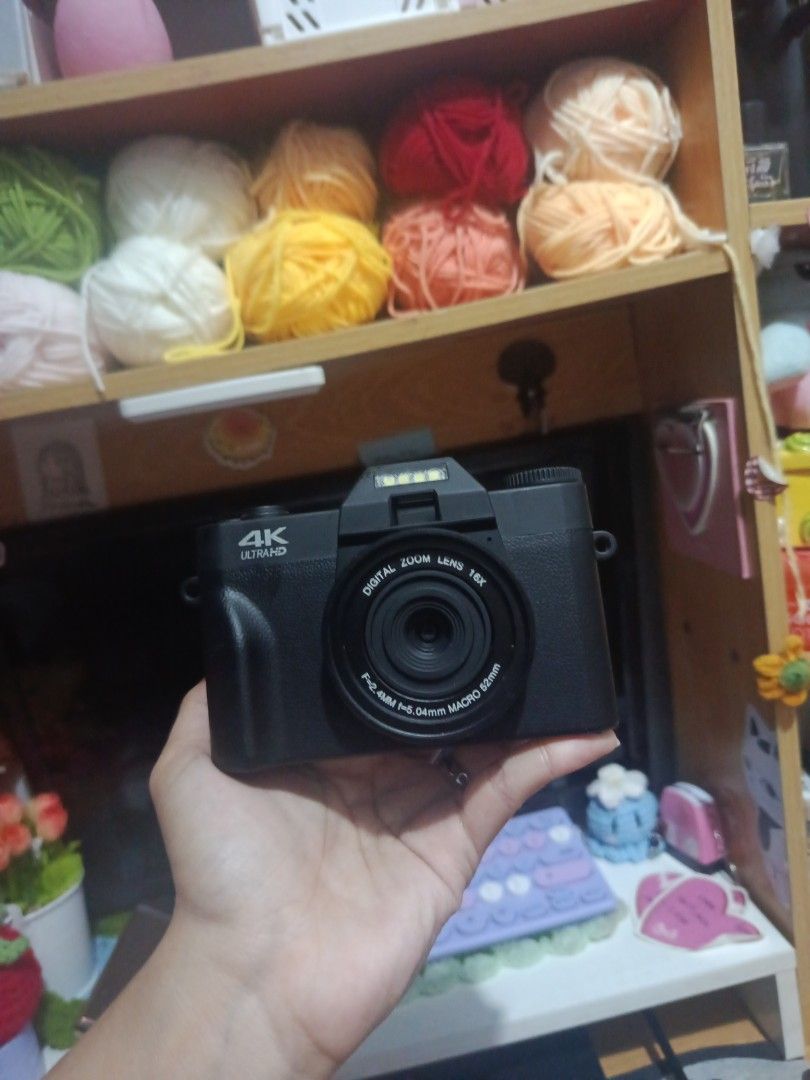 Untested Camera for display (Category: Cameras) located in Muntinlupa City. Submitted by dear.kyl (Listing ID 1458628136, Image 1). Description: JNT or Lalamove Muntinlupa City .