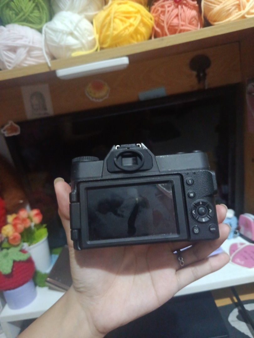 Untested Camera for display (Category: Cameras) located in Muntinlupa City. Submitted by dear.kyl (Listing ID 1458628136, Image 2). Description: JNT or Lalamove Muntinlupa City .