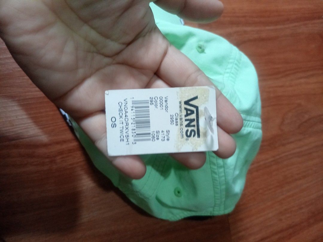 Vans Off The Wall "Since 1966" Cap (Category: Caps & Hats) located in Valenzuela. Submitted by yshymng (Listing ID 1458506822, Image 3). Description: - Light green Vans cap - Classic "Off The Wall Since 1966" logo - Checkerboard trim on the brim - Adjustable strap at the back for a comfortable fit - Ideal for everyday wear or completing a streetwear outfit.