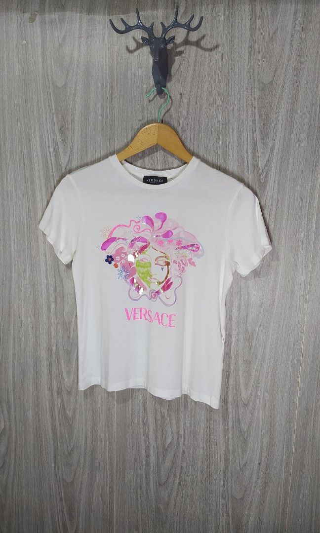 Versace Cotton Graphic Print Shirt (Category: Shirts) located in Milaor. Submitted by lootinout (Listing ID 1458665602, Image 1). Description: Versace Cotton Graphic Print Shirt ✅Size: 12A ✅Width: 17 ✅Length: 21.5 ✅Color Rate: 9.5/10 ✅Issue: Dot Stain ✅Need Wash ✅Location: Bicol Naga City, Camarines Sur ✅Courier: J&T Express/Flash Express ✅MOP: Gcash only.