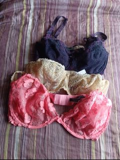 (Category: ) located in . Submitted by thriftnitepen (Listing ID 1458520121, Image 1). Description: .