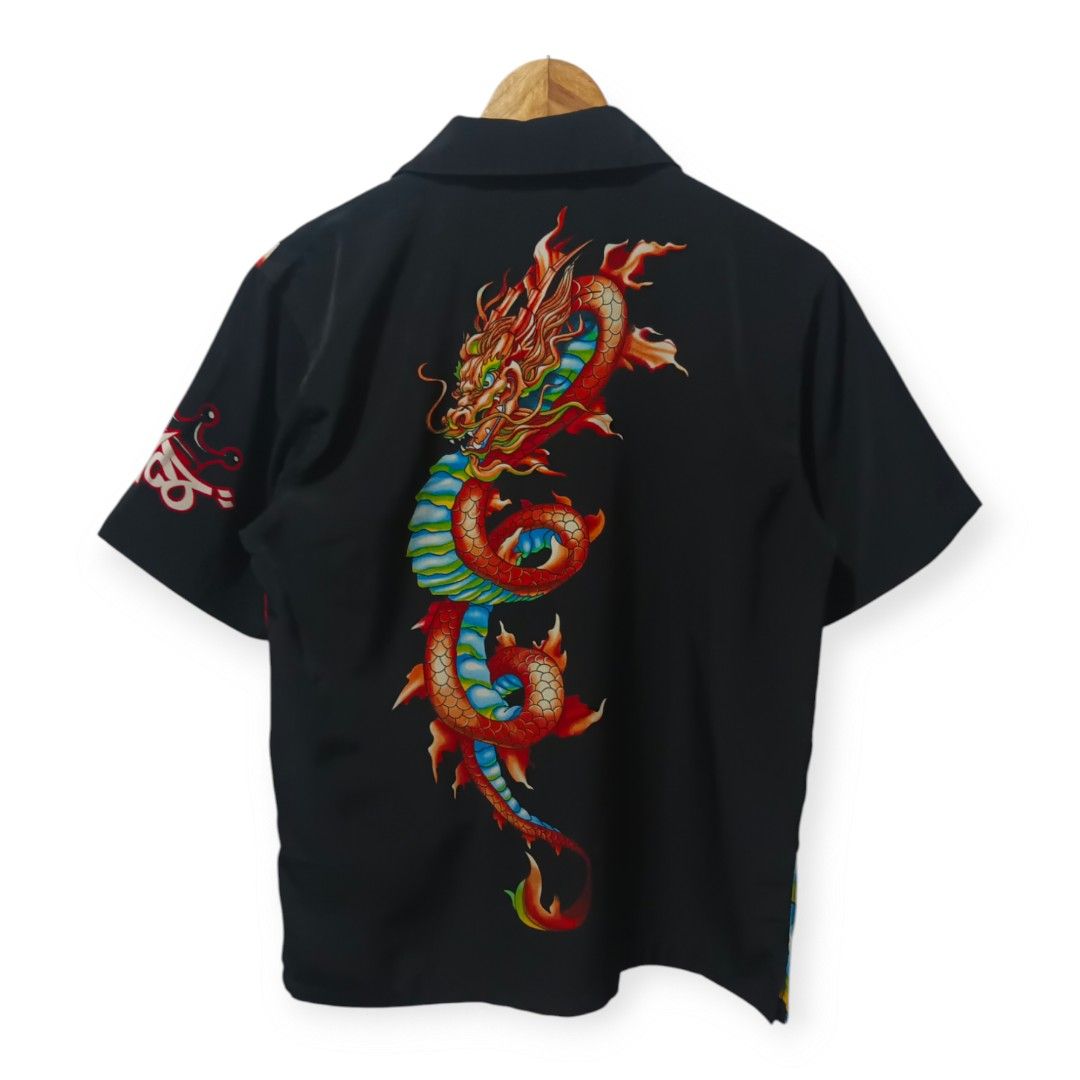 Vintage JNCO Dragon Polo (Category: Tshirts & Polo Shirts ) located in Antipolo. Submitted by pretty.flacko1 (Listing ID 1458679165, Image 2). Description: Vintage JNCO Dragon Polo Medium 20x26 8/10 Very good condition Unnoticeable pinholes 2800.