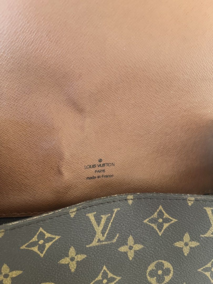 Vintage LV Saint Cloud. No Strap (Category: Luxury Bags & Wallets) located in Caloocan City. Submitted by thriftwithriexx (Listing ID 1458534083, Image 2). Description: LV Vintage bag Name: Saint Cloud status: vintage Source: bought from an vintage thrift shop Coded: No code Concern: No strap , I can include the original strap but you can ask to have it repaired.