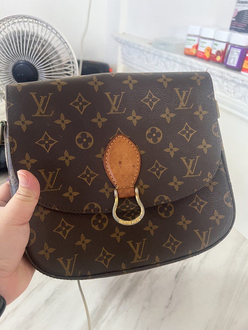 Vintage LV Saint Cloud. No Strap (Category: Luxury Bags & Wallets) located in Caloocan City. Submitted by thriftwithriexx (Listing ID 1458534083, Image 1). Description: LV Vintage bag Name: Saint Cloud status: vintage Source: bought from an vintage thrift shop Coded: No code Concern: No strap , I can include the original strap but you can ask to have it repaired.
