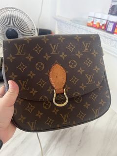 (Category: ) located in . Submitted by thriftwithriexx (Listing ID 1458534083, Image 1). Description: .
