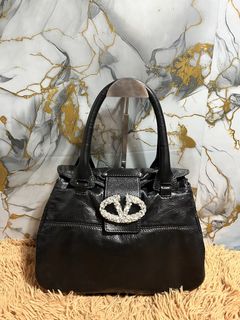 (Category: ) located in . Submitted by thrift-to-thrift-ukay (Listing ID 1458664596, Image 1). Description: .