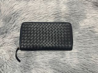 (Category: ) located in . Submitted by shopwithliyaa (Listing ID 1444808564, Image 1). Description: .