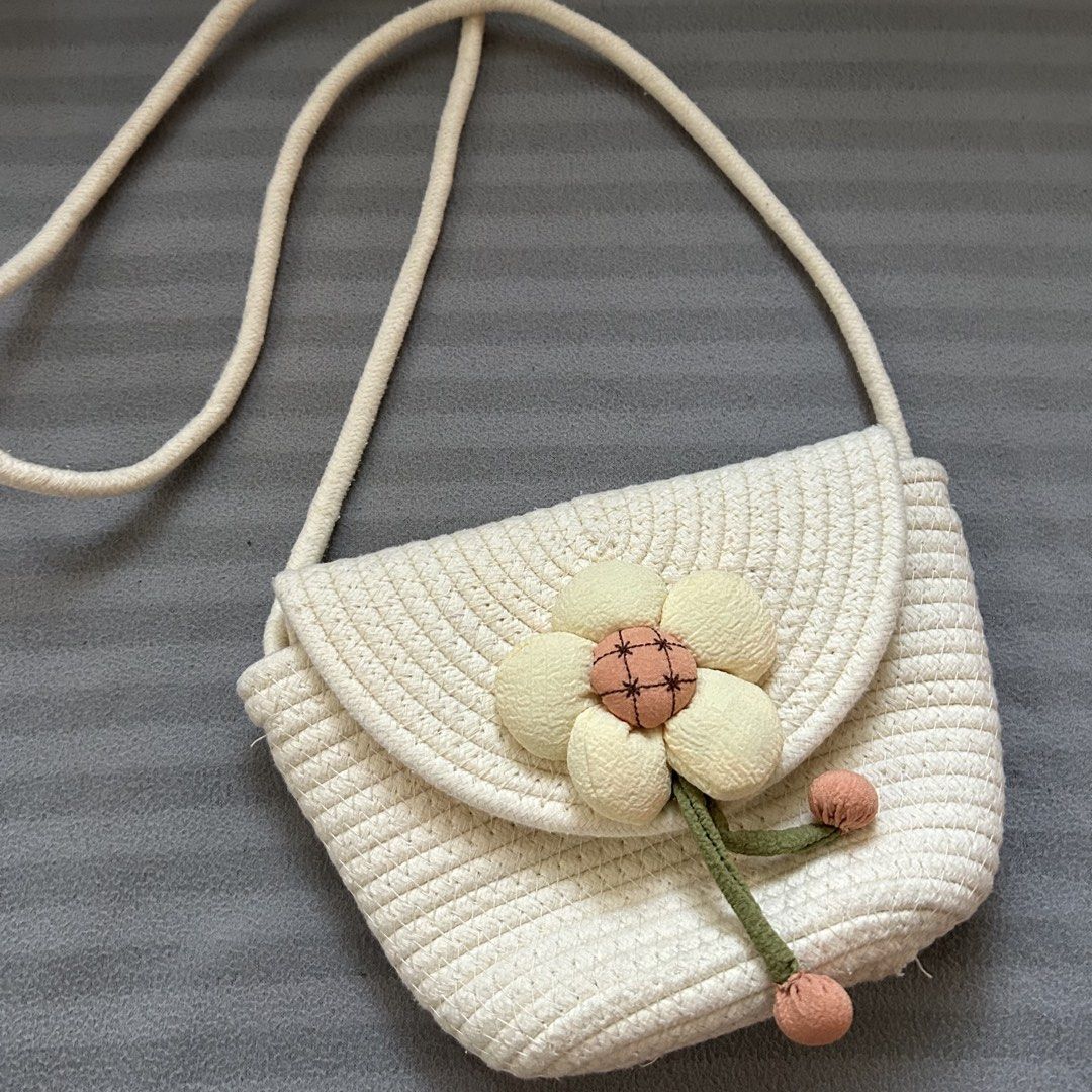 White Woven Crossbody Bag (Category: Cross-body Bags) located in San Pedro. Submitted by aa_jaye (Listing ID 1458645590, Image 1). Description: ⊹ lightly used ⊹ in perfect condition check out my listings for more items! ▫️payment: gcash / bank transfer ▫️delivery: j&t / lalamove (can ship from bgc or san pedro, laguna).