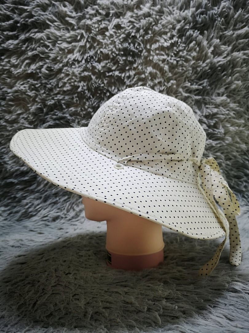 Wide Brim Polka Dotted Hat (Category: Hats & Beanies) located in Santa Cruz. Submitted by jmy_surplus.2 (Listing ID 1458562105, Image 2). Description: Size ; 57.5cm Color ; White Type ; Hat Brand ; No Brand Material ; Nylon Style ; Polka Dotted Hat LG 123 JMY 5 Batch #216.