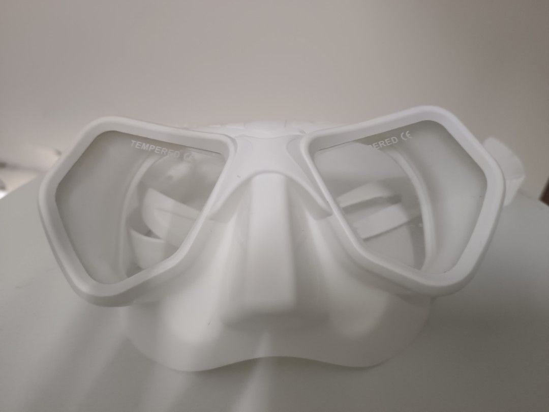 YSLA WHITE EXTRA LOW VOLUME MASK (Category: Water Sports) located in Manila. Submitted by nurseraketera06 (Listing ID 1458543460, Image 1). Description: THE ITEM IS IN GOOD CONDITION COLOR: WHITE USE: FREEDIVING AND LINE TRAINING RFS? NOT USING ANYMORE LOC? QC BASED MODE OF PAYMENT? GCASH, LANDBANK,MARIBANK, GO TYME AND MAYA COURIER? LALAMOVE , JNT OR LBC SHOULDER BY THE BUYER.