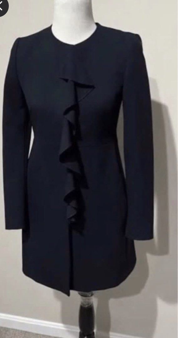 ZARA BasicFrock Ruffled Coat Small ( 16.5x33) (Category: Coats, Jackets and Outerwear) located in Calapan. Submitted by shakalak2 (Listing ID 1458653664, Image 3). Description: Like new condition Xs-S.