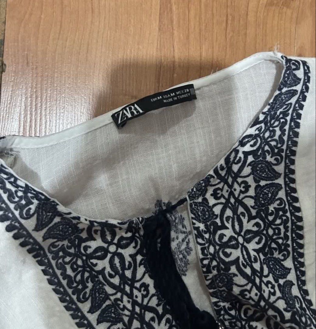 Zara Boho Blouse Top Chic (Category: Others Tops) located in Las Pinas. Submitted by ameothings (Listing ID 1458560641, Image 2). Description: can fit xs-m (size m on tag, im a S) slightly negotiable the tie can be untied or tied dm if interested!.