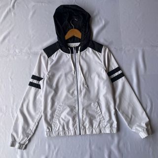 (Category: ) located in . Submitted by newthrift-mohd (Listing ID 1458656917, Image 1). Description: .