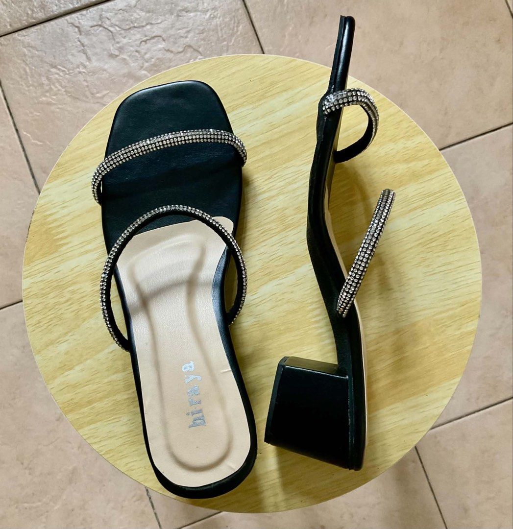 2-inches sandals - Locally made! (Category: Flats & Sandals) located in Manila. Submitted by prelovedbydani_913 (Listing ID 1458700967, Image 2). Description: PAUBOS SALE Liliw made sandals Hiraya Sandals on IG Materials and available sizes are posted .
