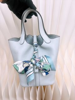 （分類：）位於 。 由 heras.luxury 提交（商品編號 1458843822，圖片 1）。簡介： 。