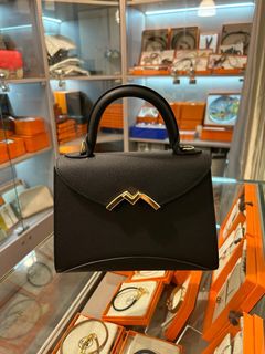 （分類：）位於 。 由 luxe.avenue 提交（商品編號 1458870422，圖片 1）。簡介： 。