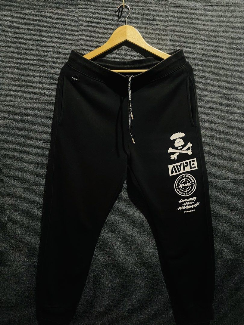 Aape Jogging Pants (Category: Joggers) located in Baguio. Submitted by onyol.items (Listing ID 1458851443, Image 1). Description: Condition: Excellent Dimension: 28-34 Waist 38 Length Size- Medium Issue: None Color rate: 9.5 .