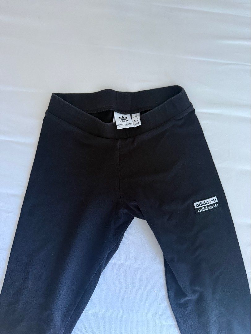 Adidas Black Leggings (Category: Other Bottoms) located in Manila. Submitted by dalmideclutters (Listing ID 1458734282, Image 3). Description: .
