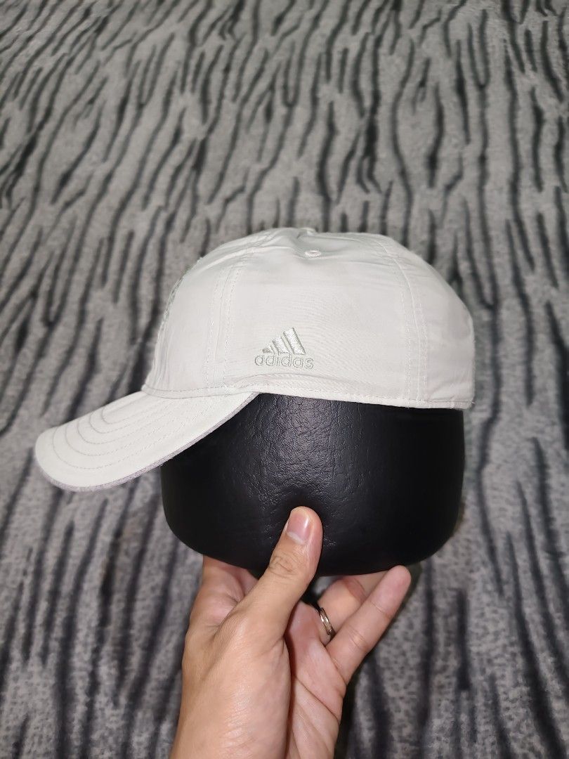 ADIDAS Greetings from Freedom in Mint (Category: Activewear) located in Paranaque City. Submitted by jomcalbrin (Listing ID 1458857090, Image 2). Description: 📍AS NEW CONDITION 📍WASHED AND SANITIZE 📍FOR LADIES OSFA / READY TO WEAR AND TO SHIP.