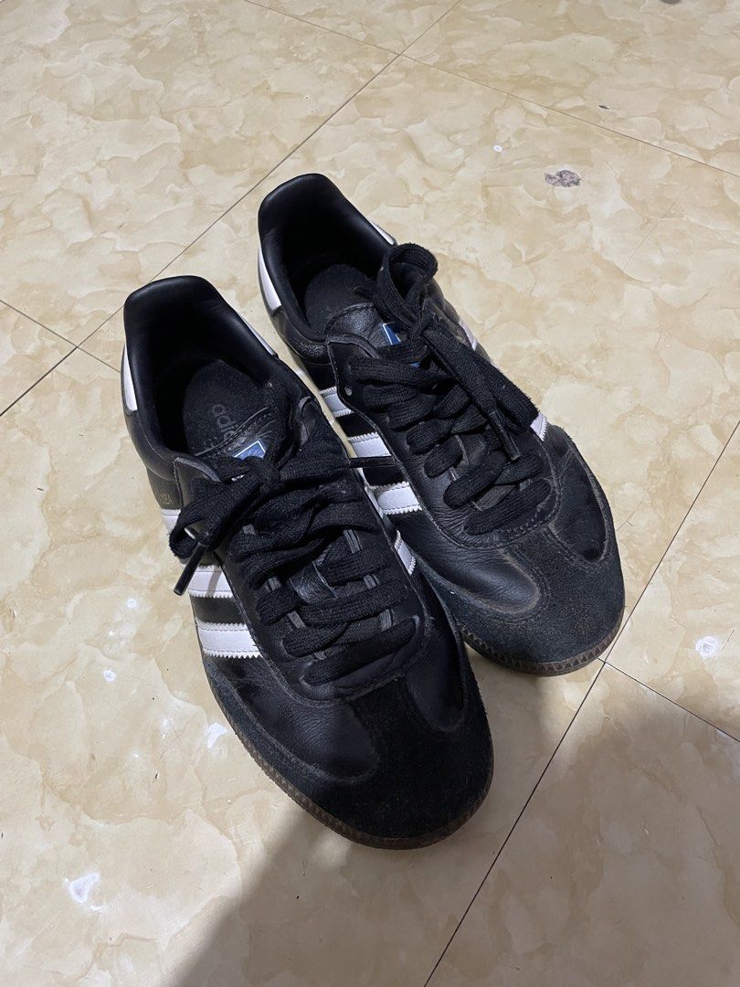 Adidas Samba OG - black (Category: Sneakers) located in Paranaque City. Submitted by lovelyzshoppp (Listing ID 1458819238, Image 1). Description: - bought in SG 🇸🇬 - authentic! - dm me for more pictures - US 4, UK 3/5 - no box but can send replacement box - MOP: PayMaya - MOD: Same Day Delivery.