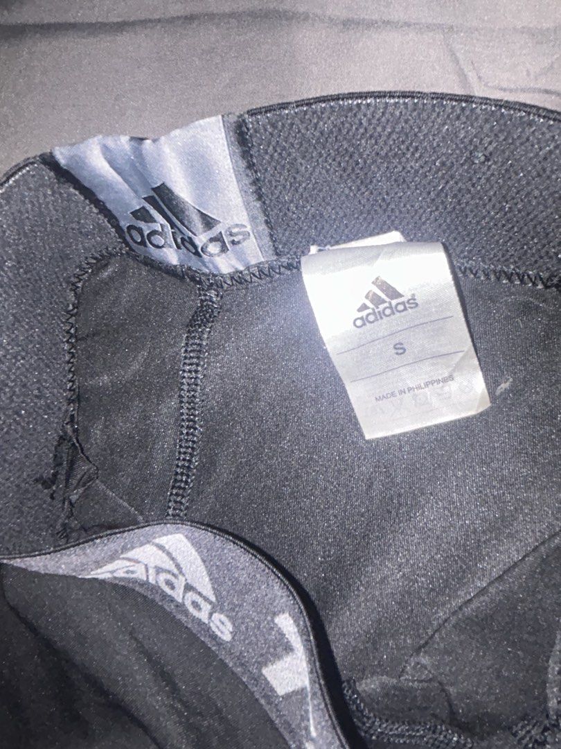 Adidas Techfit Climalite Compression Tights Black Size S (Category: Activewear) located in Taguig. Submitted by pre.loooved.co (Listing ID 1458787871, Image 2). Description: - Adidas Techfit compression tights - Size: S - Color: Black - Climalite fabric for sweat-wicking - Elastic waistband with Adidas branding - Ideal for workouts or layering - Price is negotiable to sure buyers.