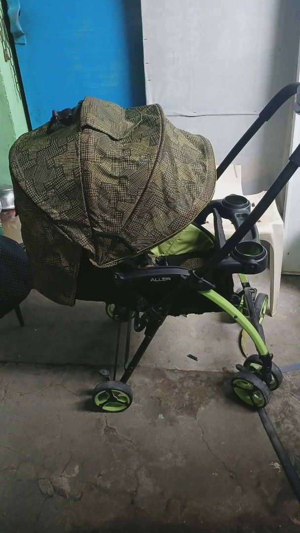 Aller Baby Stroller with Canopy and Cup Holders (Category: Strollers) located in Antipolo. Submitted by antipsgirlback2bacoor (Listing ID 1458810426, Image 2). Description: Apruva Stroller purchased year 2022 P1500 Lightly used. Sturdy. Nawala na po ang basket, misplaced. Pick up or via Lalamove Loc: Bacoor Cavite - Lightweight stroller for easy carrying - Fun patterned canopy - Convenient cup holders on the handle - Secure 5-point harness for ch