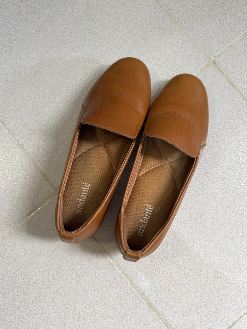 Andante Brown Leather Loafers (Category: Loafers) located in Pasay City. Submitted by margucci_0823 (Listing ID 1458750768, Image 1). Description: - Brand: Andante - Style: Brown Leather Loafers (Slip-on) - Features: Comfortable cushioned insole - Condition: Soles show some wear - Best fits size 7 (narrow feet); 6-6.5 if planning to wear with thick socks - Orig price: ₱2,072 RFS: it’s too small for me. I’m a size 8 but when I use it I remove the 