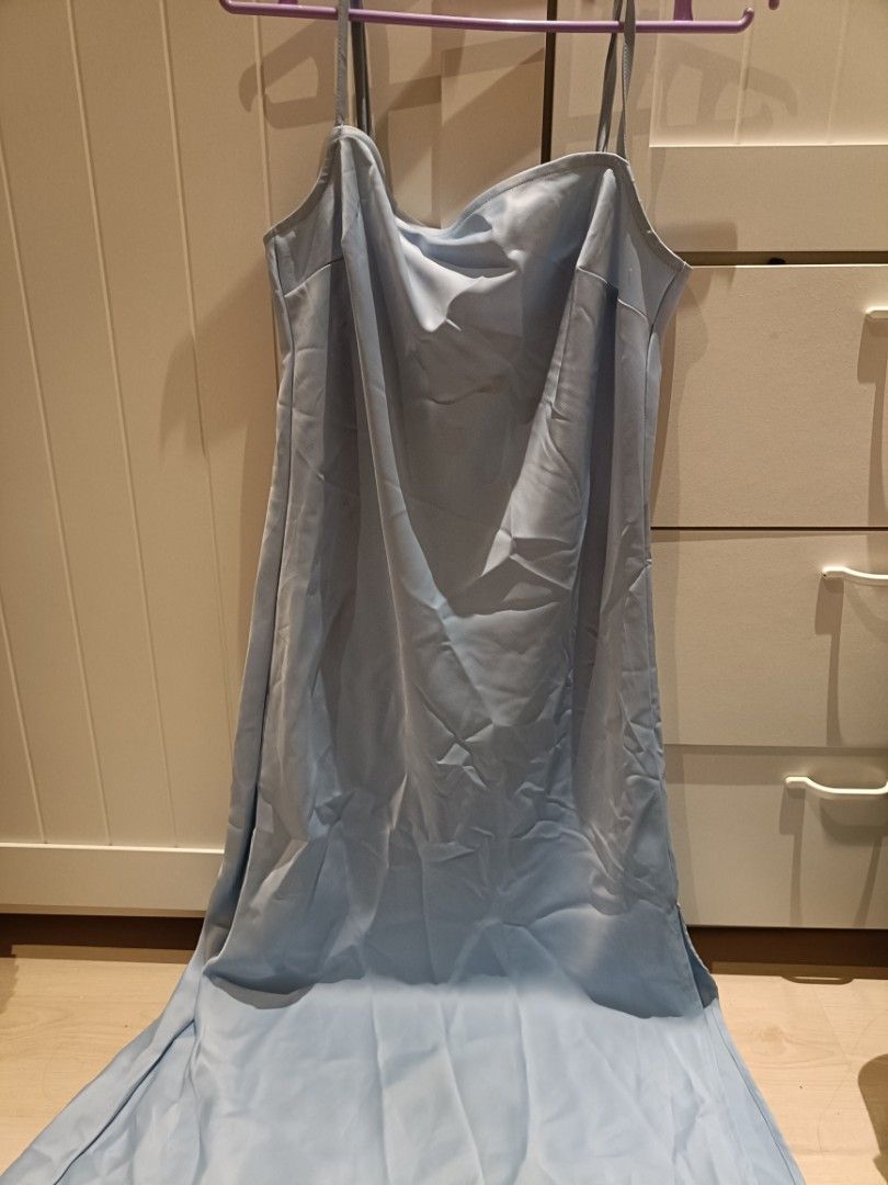 Anko Light Blue Spaghetti Strap Maxi Dress (Category: Dresses) located in Bacoor. Submitted by Miss_Chuch0521 (Listing ID 1458840291, Image 2). Description: - Light blue maxi dress - Spaghetti straps - Cowl neckline - Flowy material - Versatile: great for events or casual days - Easy to style up or down - Flattering fit.