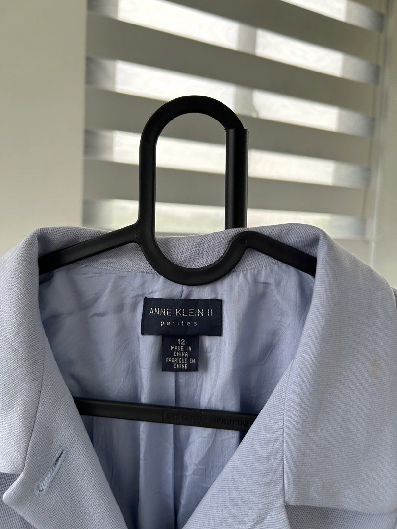 Anne Klein II Petites Light Blue Blazer (S) (Category: Coats, Jackets and Outerwear) located in Dasmarinas. Submitted by sfclosetcleanup (Listing ID 1458721112, Image 3). Description: 17 x 24.