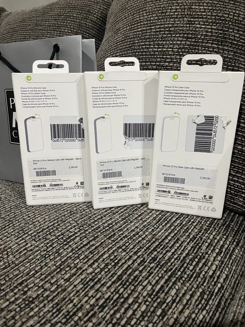 Apple Iphone 15 Pro Silicone Case w/ Magsafe (Category: Cases & Sleeves) located in Las Pinas. Submitted by epitome.mnl (Listing ID 1458738199, Image 2). Description: 💎Brand New in box with sticker price and paper bag 💎Avail in Storm Blue, Clear and Light Pink 💎SRP 3390 each, now 1499 each 💎From apple store 💎All items 100% original 📌MOP GCASH or BDO 📌SF Shouldered by the buyer 📌Lalamove/Grab Express 📌Gogo Express Courier 80-160 📌Meetup/