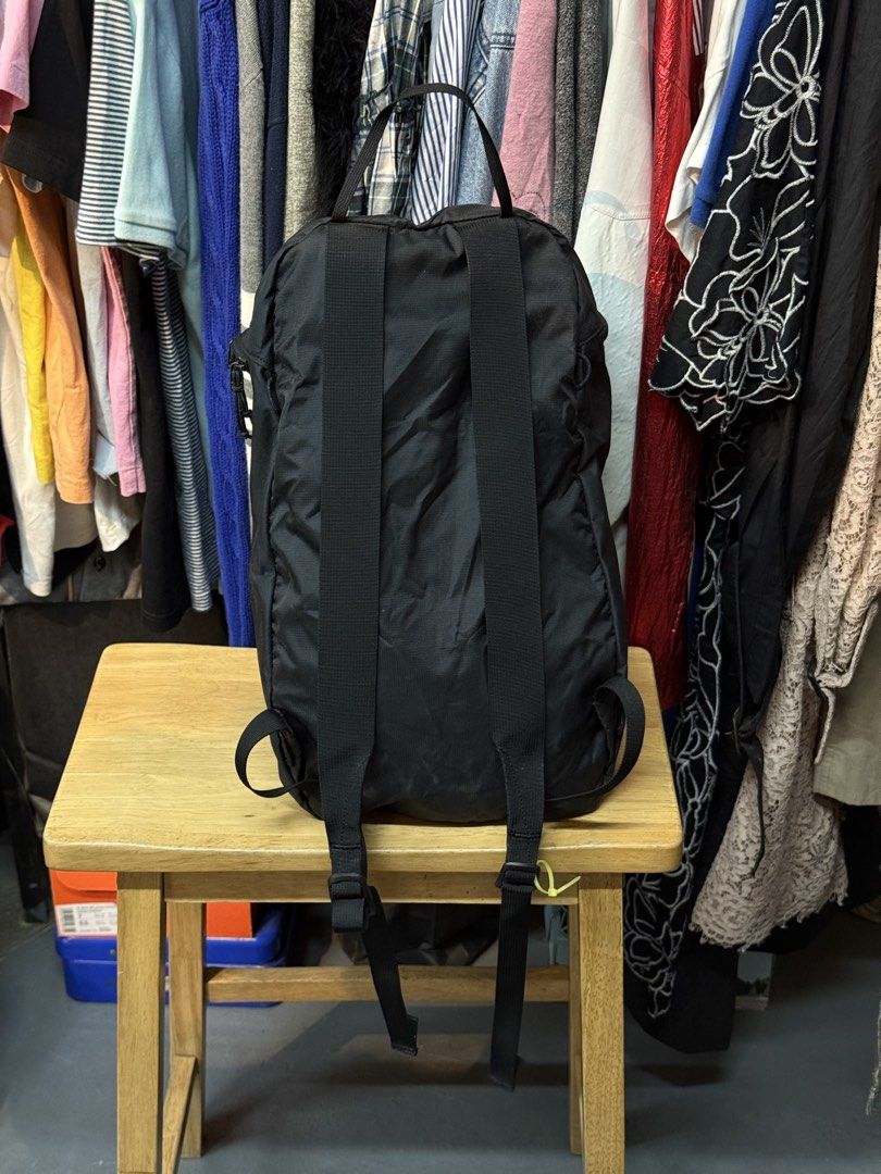 ARC'TERYX 15L BACKPACK (Category: Backpacks) located in Legazpi City. Submitted by deadthrift (Listing ID 1458757475, Image 3). Description: - in great condition - no issues .