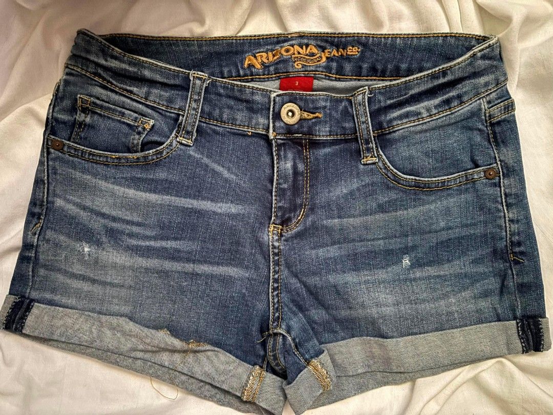 Arizona Jeans Co. Blue Denim (Category: Shorts) located in Malay. Submitted by daisiberry (Listing ID 1458703886, Image 1). Description: HIGHWAIST CLEANCUT size 27 length: 10 (any 3 items for 199) • Please check the size, measurements, and condition carefully before purchasing. • All items are preloved/thrifted, so minor signs of wear may be present. 🤍 Please be a sure buyer before checking out. Thank you!.