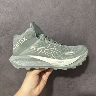 (Category: ) located in . Submitted by khai.uasneakers (Listing ID 1458856524, Image 1). Description: .