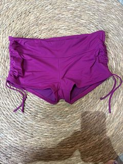 (Category: ) located in . Submitted by lheithriftshop (Listing ID 1458767078, Image 1). Description: .