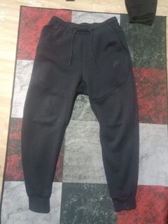 (Category: ) located in . Submitted by rynn_streetwear (Listing ID 1458798264, Image 1). Description: .