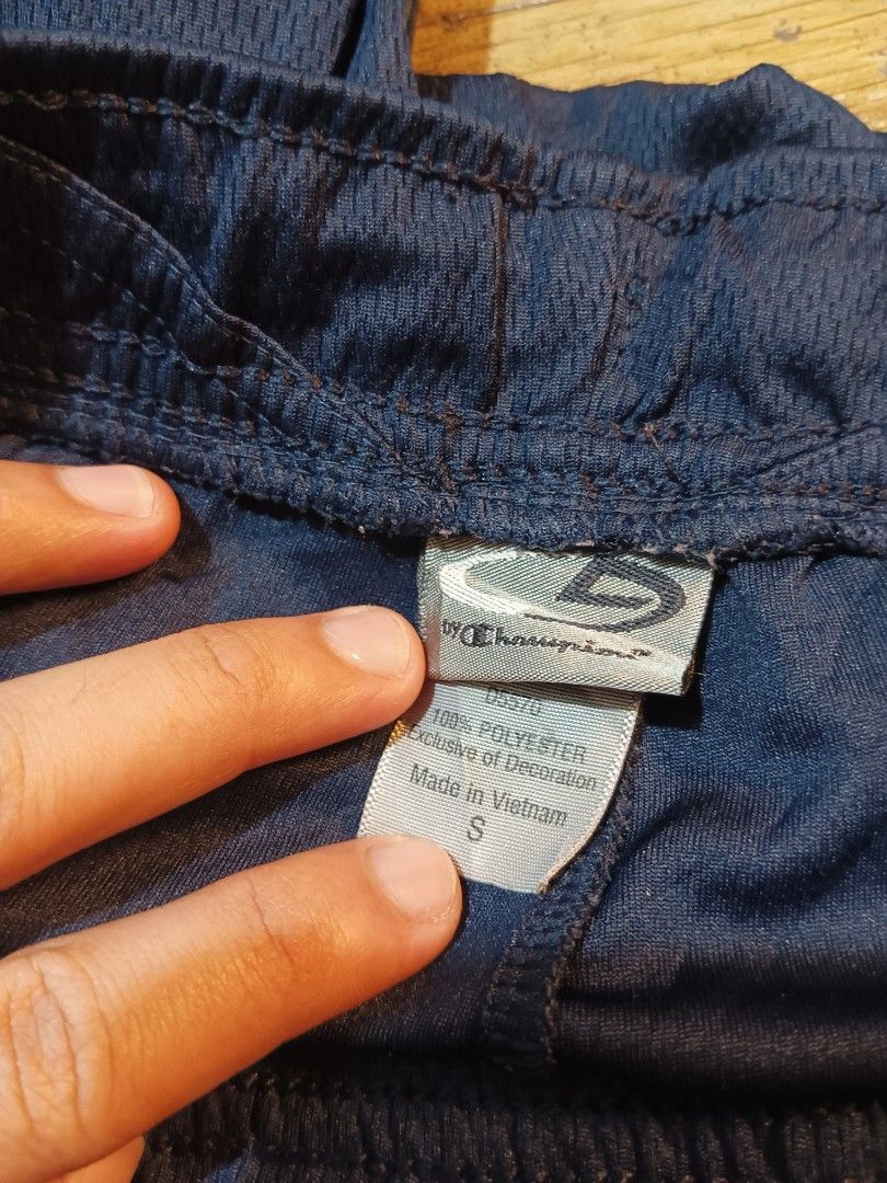 Authentic Champion Track Pants. (Category: Activewear) located in Cavite. Submitted by koko.franz (Listing ID 1458815876, Image 3). Description: Authentic ‎Champion Track Pants ‎Price - 350 php ‎L - 37.5 inches ‎W - 30 inches adjustable with lace ( can fit up to 40 inches) ‎Leg opening - 9.5 inches almost 10 inches ‎ ‎Excellent/as new Condition ‎ ‎Pm for more details!💌 ‎Open for J&T and Lalamove Delivery!🚛💗 ‎Price+sf!💌 ‎ ‎MOP: Gcash ‎.