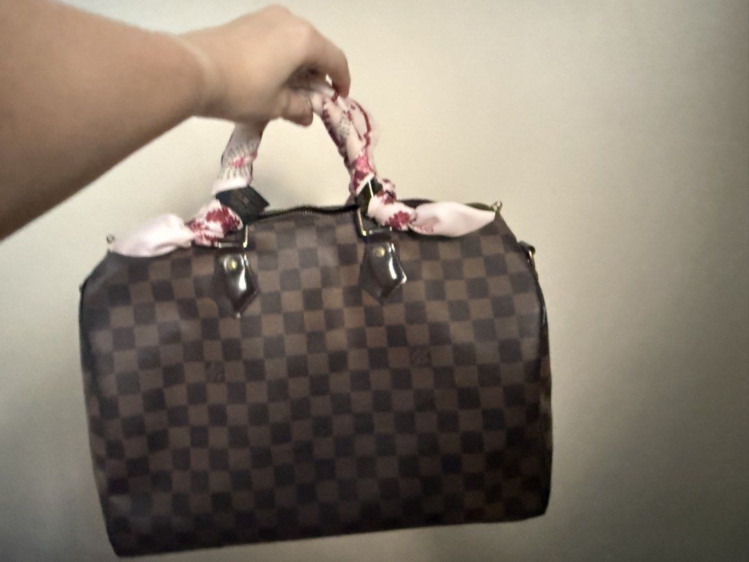 Authentic LV Speedy 35 with receipt (Category: Luxury Bags & Wallets) located in Naga. Submitted by Qualityisbetterthanquantity (Listing ID 1458770549, Image 2). Description: ✨ Authentuc Louis Vuitton Speedy 35 Bandoulière ✨with receipt bought in brown thomas in Ireland 🇮🇪 Grafton street For Sale! 👜🤎 Elegant, timeless, and perfect for everyday use or travel. The Speedy 35 Bandoulière offers a spacious interior while still looking effortlessly