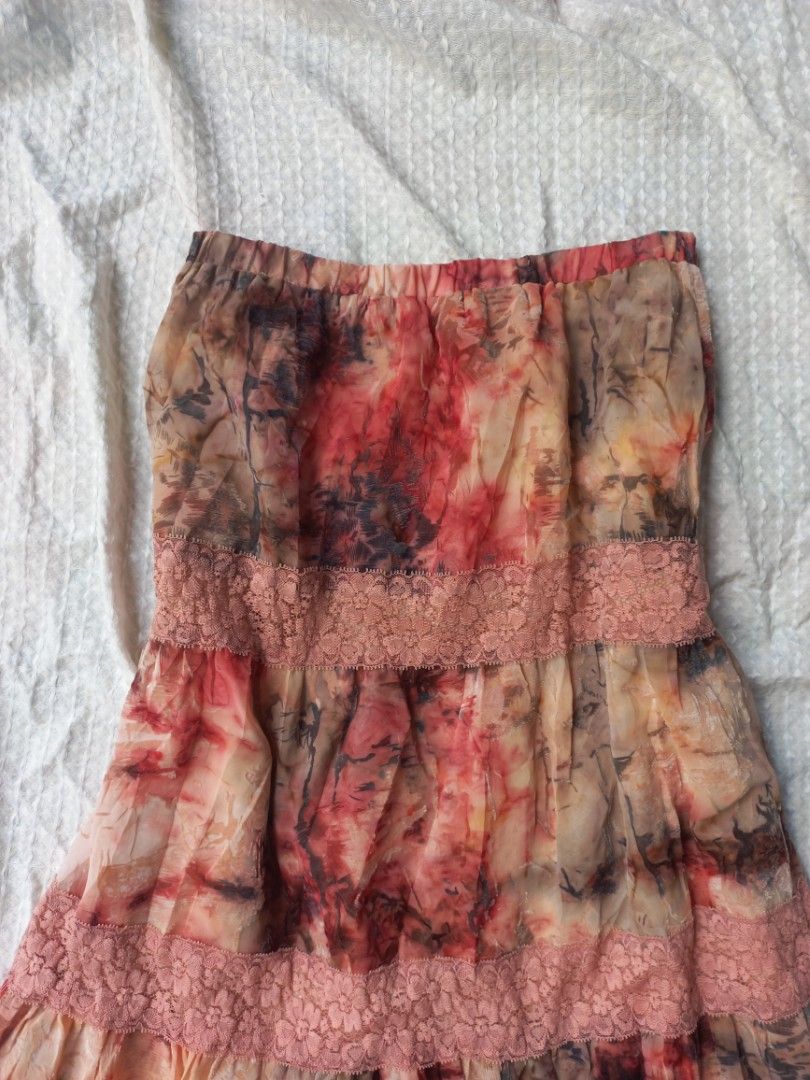 Autumn Fairy Skirt (Category: Skirts) located in Koronadal. Submitted by mahnooshkxs (Listing ID 1458857258, Image 2). Description: Thrifted.