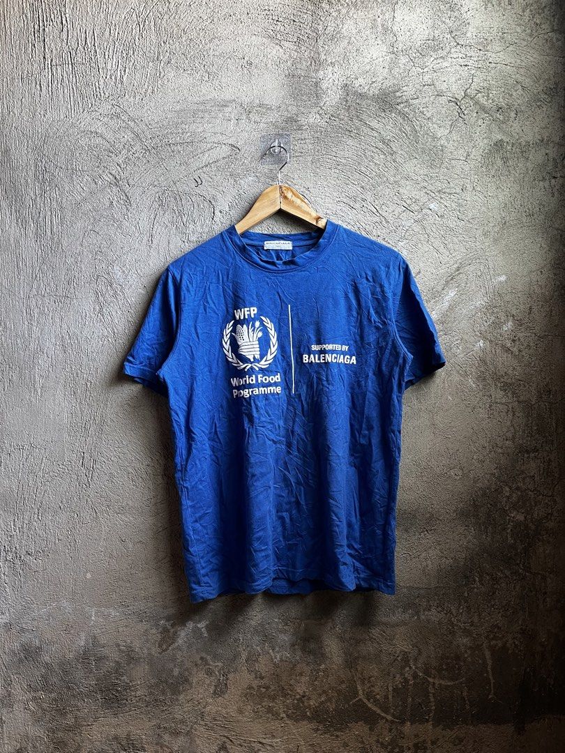 BALENCIAGA WFP (Category: Tshirts & Polo Shirts ) located in Cagayan de Oro. Submitted by rewornthriftph (Listing ID 1458735970, Image 3). Description: width: 20 length: 27 medium | FITS also on Xsmall Color rate: 9/10 Issue: NEED WASH In EXCELLENT Condition See details and reference on slides Payment Methods: GCASH/JNT PLS MANAGE YOUR EXPECTATIONS. THRIFT ITEMS, NO CANCELLATION ₱500.