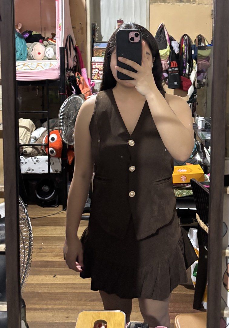 Betty Set From Bkk Color Choco Brown (Category: Sets or Coordinates) located in Malabon City. Submitted by viancasvillanueva (Listing ID 1458704153, Image 2). Description: Super Nice, High Quality Set. Get this super worth it, set na. - Vest top with working buttons and belt on the back to make waist defined. - Skirt with side zip, garterized back and inner shorts. fits up to 32 inches waistline. * forgot to take more phots. for reference: my bus