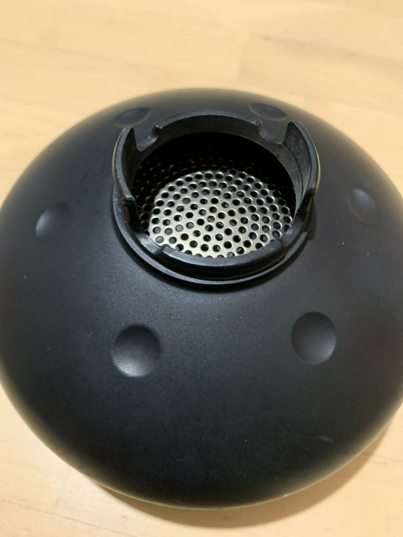 Black Hair Dryer Diffuser Attachment (Category: Hair) located in Manila. Submitted by musedeclutters (Listing ID 1458761214, Image 3). Description: - Black diffuser attachment for hair dryers - Features internal prongs for curl styling - Mesh opening on the outer part - Fits most standard hair dryer models - Ideal for adding volume and minimizing frizz.