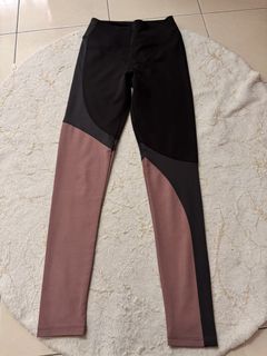 (Category: ) located in . Submitted by shopwithtish (Listing ID 1458782338, Image 1). Description: .
