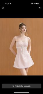 (Category: ) located in . Submitted by roar_closet (Listing ID 1458837922, Image 1). Description: .