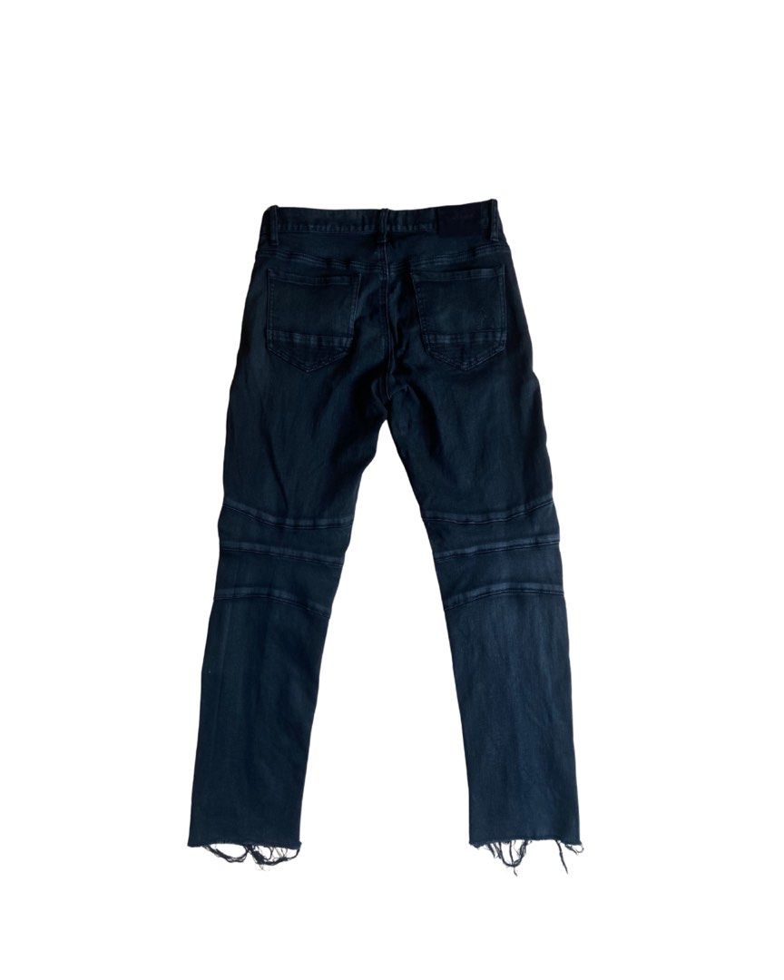 BUCKAROO RIDER PANTS (Category: Jeans) located in El Salvador. Submitted by 00jiroo00 (Listing ID 1458784838, Image 2). Description: BUCKAROO RIDER PANTS Model height 5’8 Dimensions: W - 31 L - 36.5 T - 10.5 H- 6.3 Details: good condition must have signs of usage cutted hem Condition: 9/10 Color rate: 9/10 Swipe for more details… 📌 Before You Buy: 📃 Please read all item details carefully 📍 Payment-first policy applies ❌ No cancellations, retur