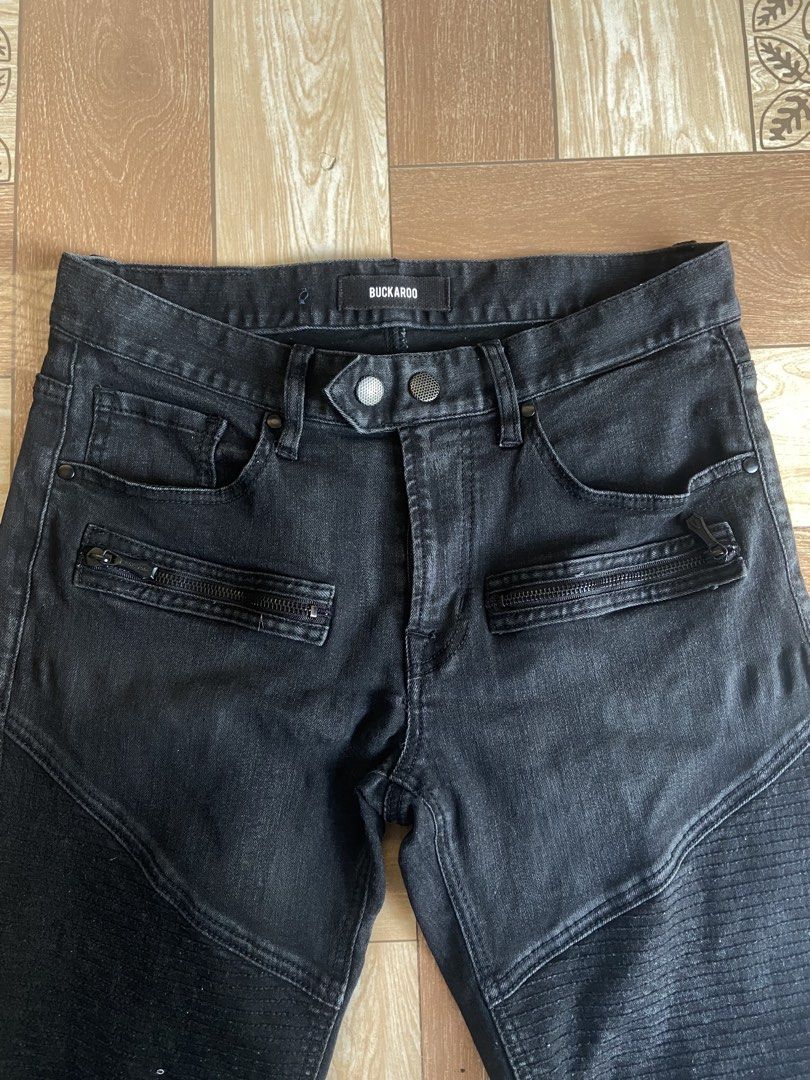 BUCKAROO RIDER PANTS (Category: Jeans) located in El Salvador. Submitted by 00jiroo00 (Listing ID 1458784838, Image 3). Description: BUCKAROO RIDER PANTS Model height 5’8 Dimensions: W - 31 L - 36.5 T - 10.5 H- 6.3 Details: good condition must have signs of usage cutted hem Condition: 9/10 Color rate: 9/10 Swipe for more details… 📌 Before You Buy: 📃 Please read all item details carefully 📍 Payment-first policy applies ❌ No cancellations, retur