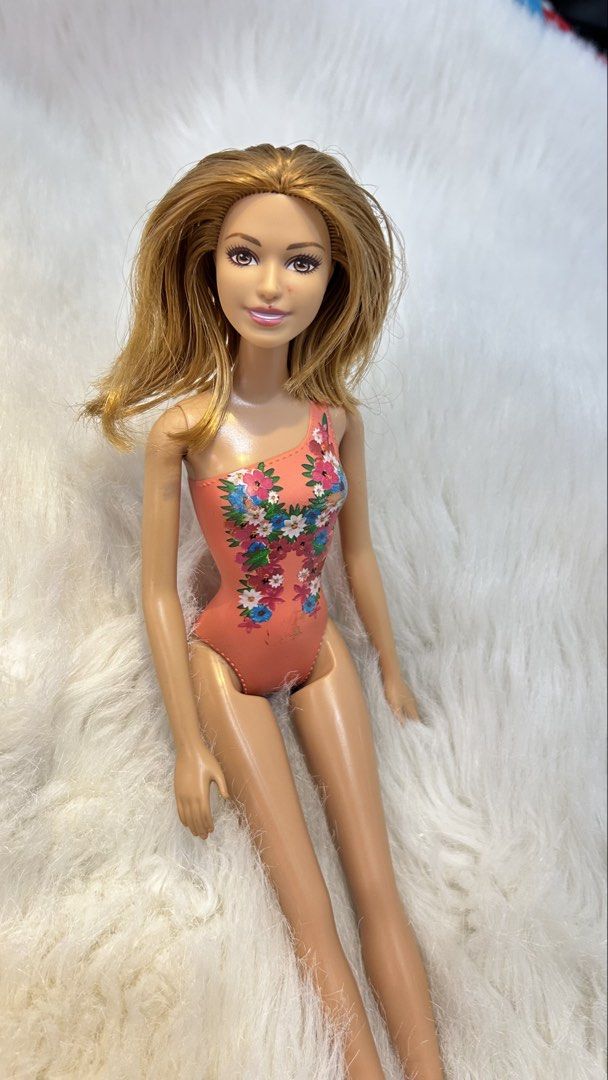 Bundle of Barbie Dolls (Category: Kids Toys) located in Batangas. Submitted by nommi26 (Listing ID 1458856843, Image 3). Description: -wysiwyg clothes shoes not included take all or sold individually pm to negotiate.